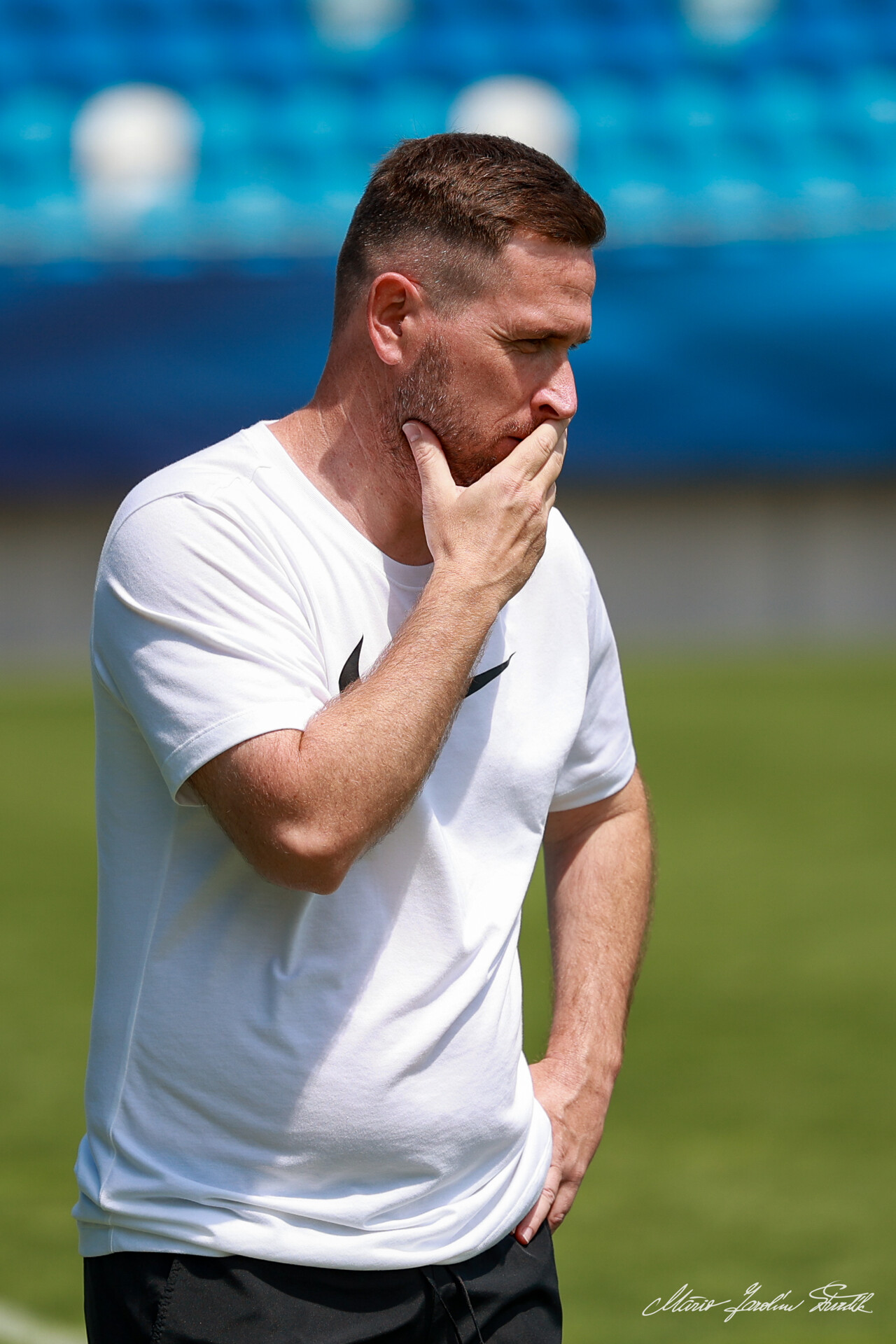 Zamyslený Igor Slezák,  foto Mário Jarolím Šturdík 