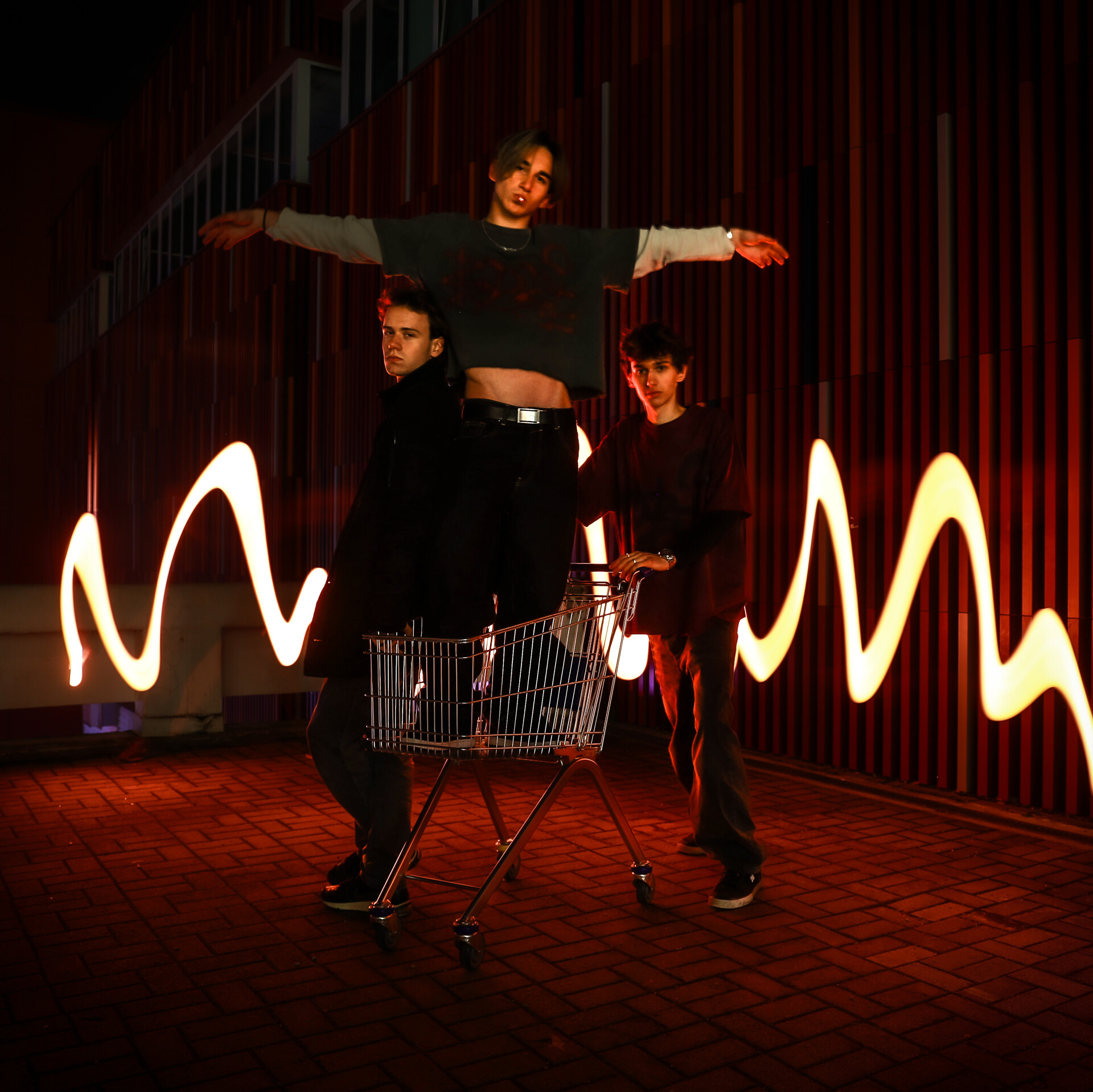 Skupina REVER, Nitra REVER, maľovanie svetlom, dlhá expozícia, Šturdík fotograf