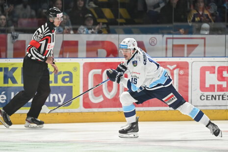 HK Nitra víťazne  Nebezpečná Nitra