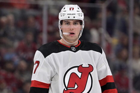 Šimon Nemec dominuje v NHL, no chýba v rebríčku TSN najlepších hráčov do 24 rokov