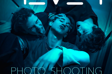 Slovenská rocková kapela REVER počas fotografovania pre album Zakaždým keď nevieš spať, Tony Kůr